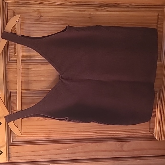 V-Neck Rib-Knit Sweater Tank Top Brown NWOT - Picture 2 of 4